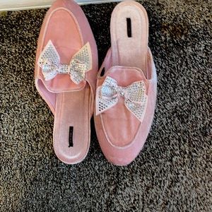 Victoria Secrets Velvet Pink Slippers Never Worn